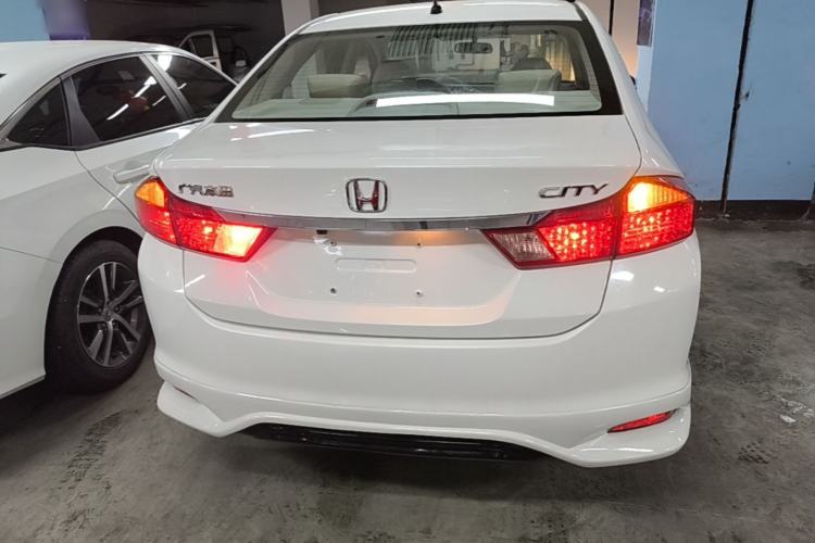 Used Honda City 2017 1.5L manual Comfort version Rear
