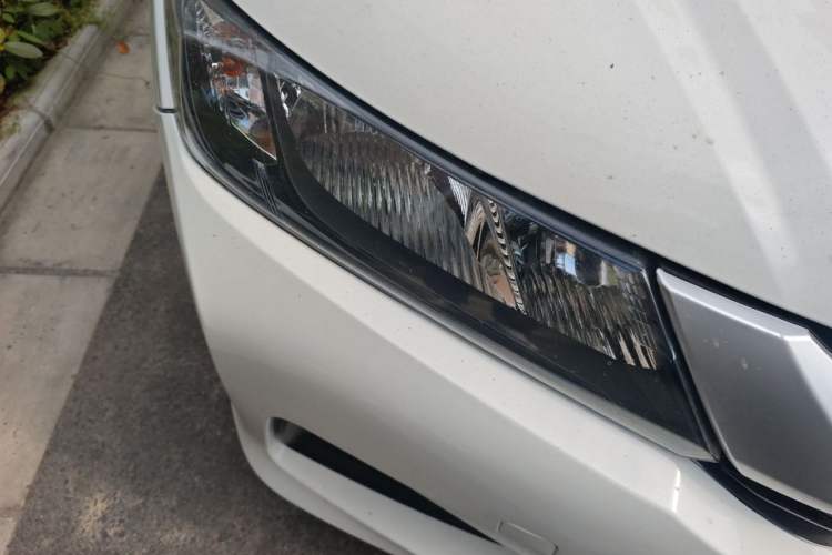 Used Honda City 2017 1.5L CVT Comfort Version Right Front Headlight