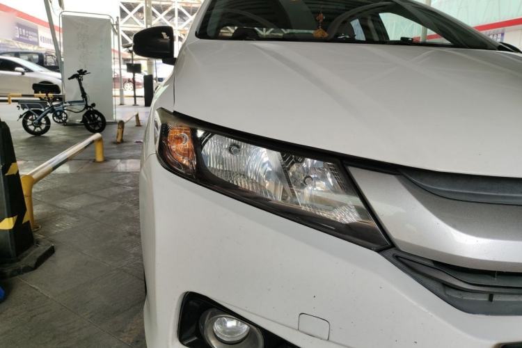 Used Honda City 2017 1.5L CVT Comfort Version Right Front Headlight