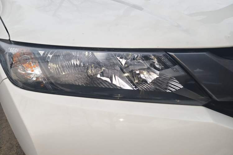 Used Honda City 2017 1.5L CVT Comfort Version Right Front Headlight