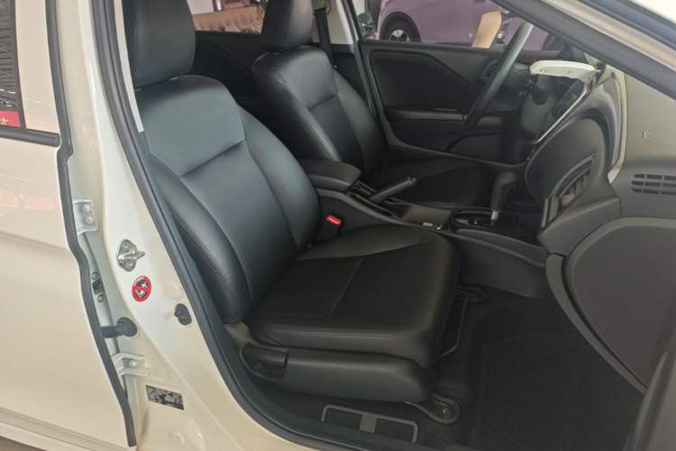Used Honda City 2017 1.5L CVT Elite Edition Right Front Seat
