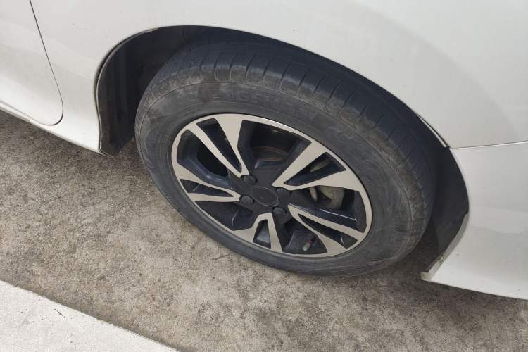Used Honda City 2017 1.5L manual Comfort version Right Front Wheel Hub