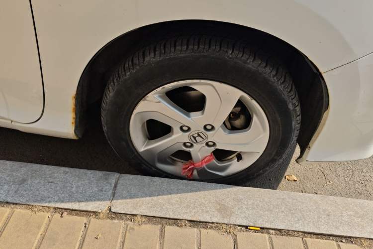 Used Honda City 2017 1.5L CVT Elite Edition Right Front Wheel Hub