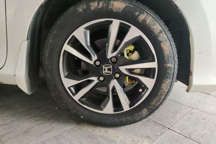 Used Honda City 2017 1.5L CVT Comfort Version Right Front Wheel Hub