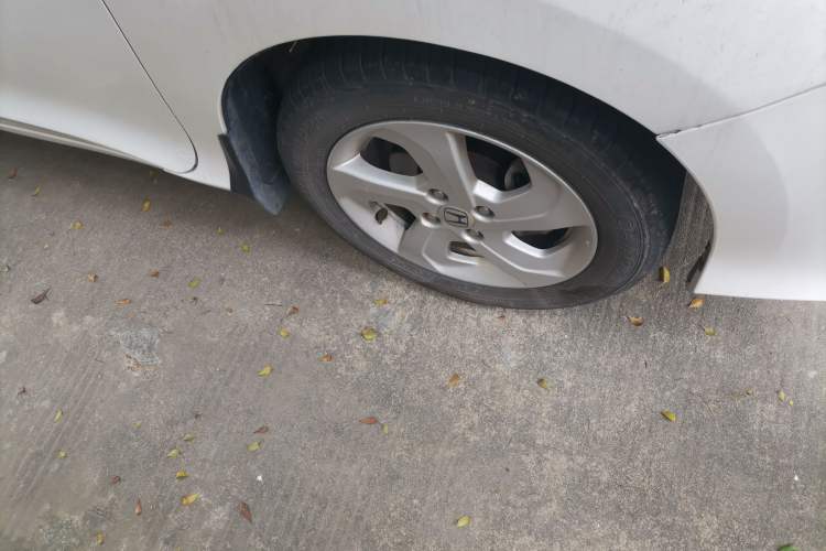 Used Honda City 2017 1.5L CVT Elite Edition Right Front Wheel Hub