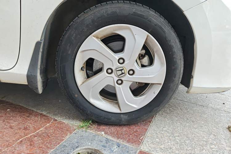 Used Honda City 2017 1.5L CVT Elite Edition Right Front Wheel Hub