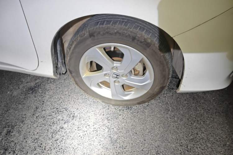 Used Honda City 2017 1.5L CVT Elite Edition Right Front Wheel Hub