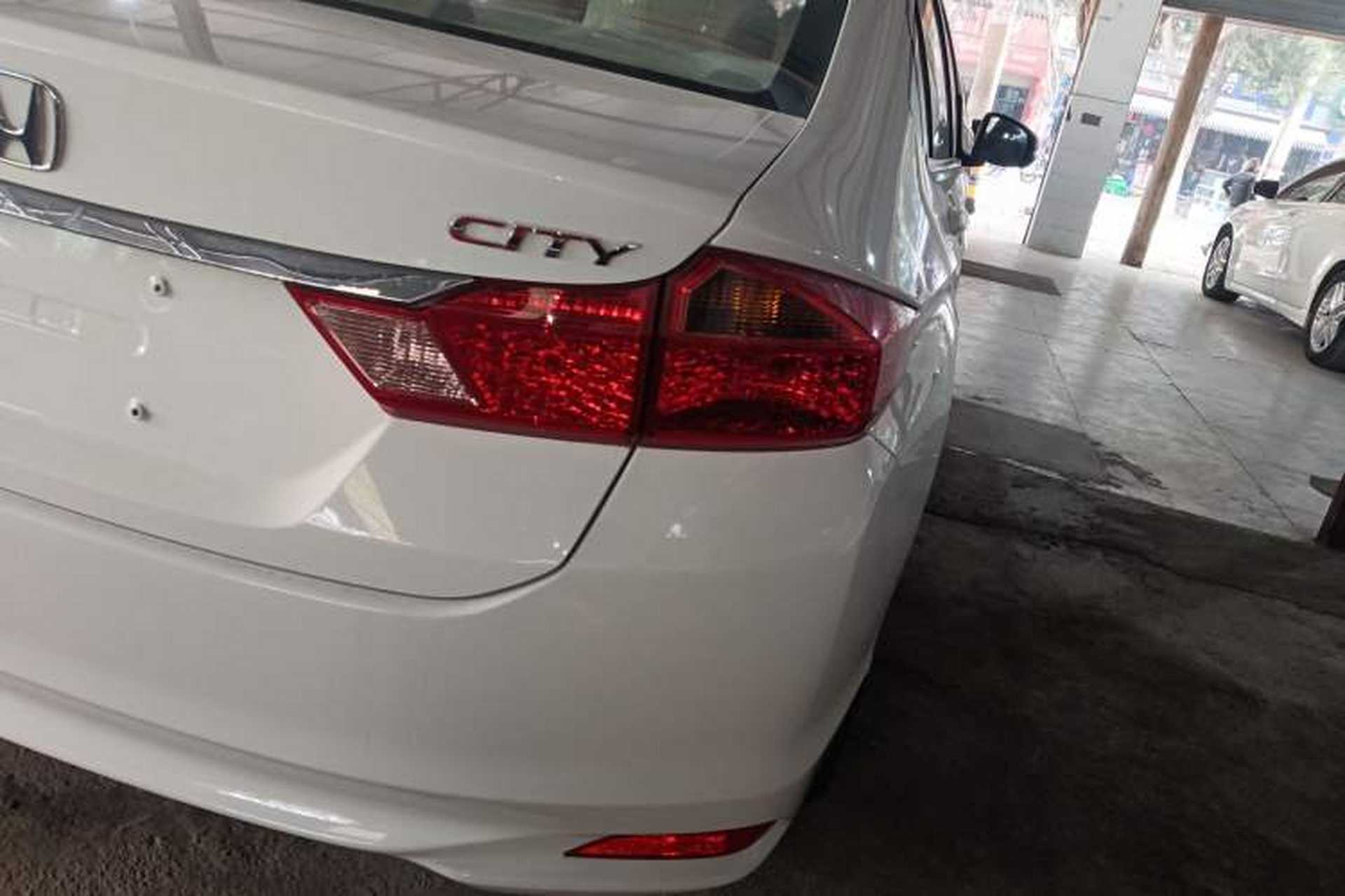 Used Honda City 2017 1.5L manual Comfort version Right Rear Taillight