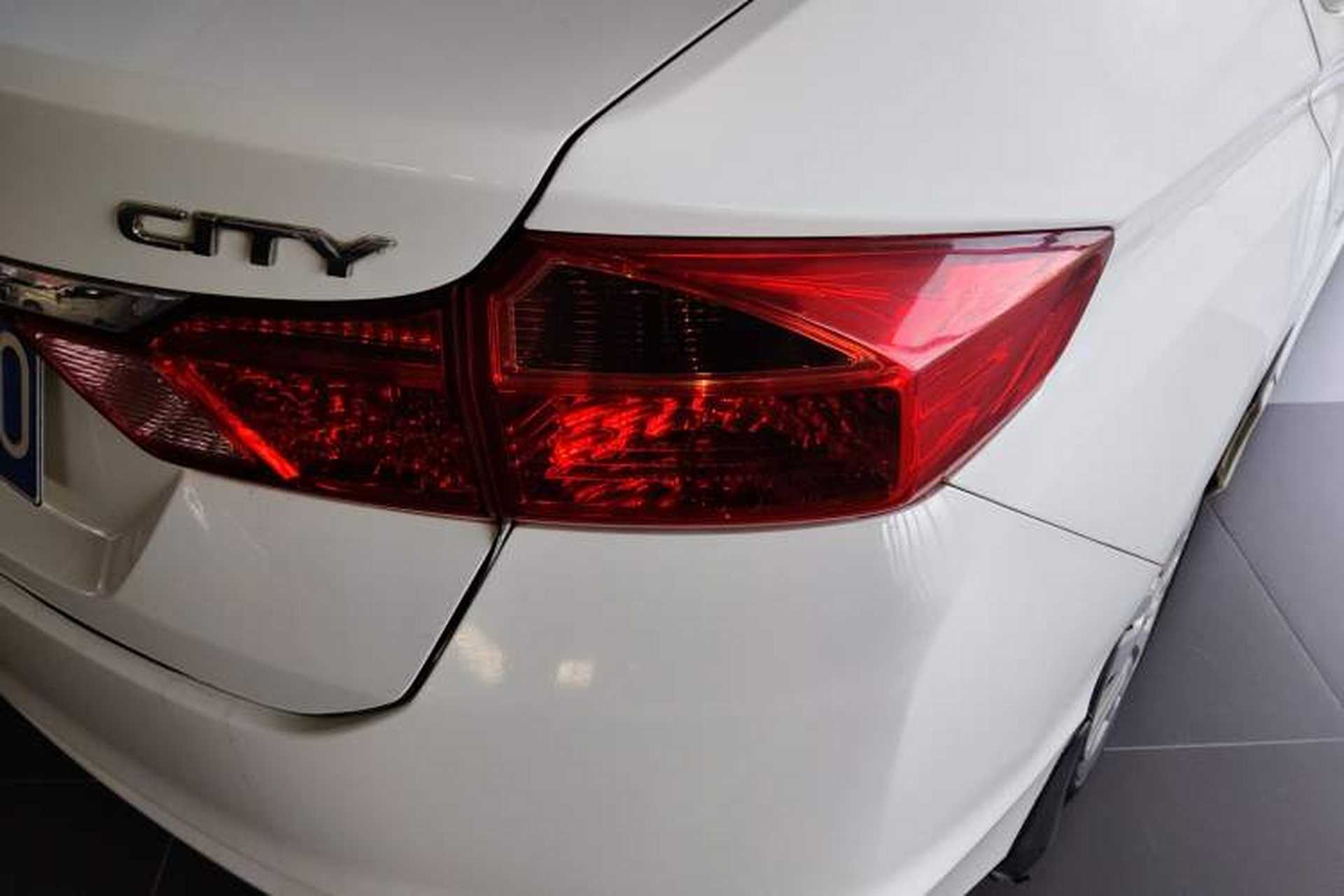 Used Honda City 2017 1.5L Manual Advance Edition Right Rear Taillight