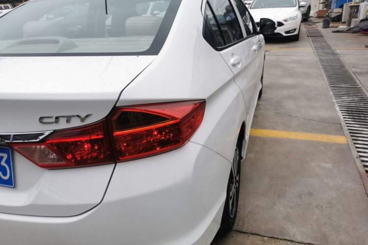 Used Honda City 2017 1.5L CVT Comfort Version Right Rear Taillight