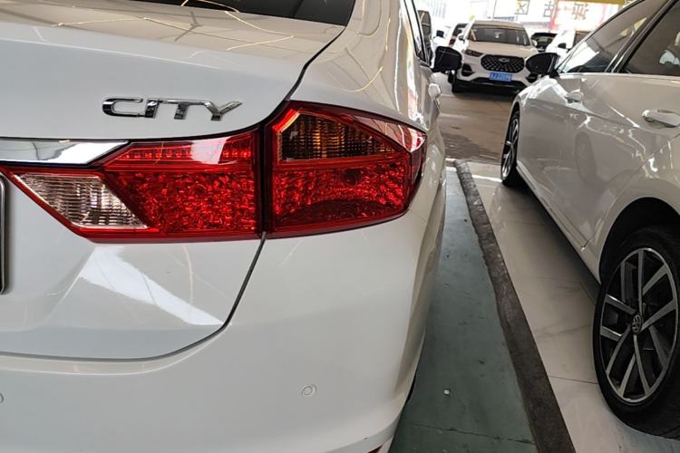 Used Honda City 2017 1.5L CVT Comfort Version Right Rear Taillight