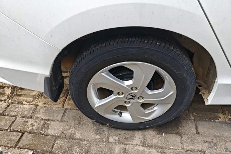 Used Honda City 2017 1.5L CVT Elite Edition Right Rear Wheel Hub