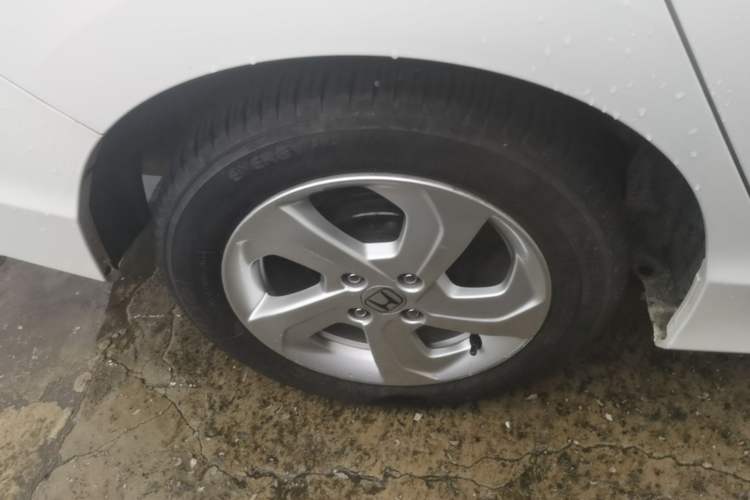Used Honda City 2017 1.5L CVT Elite Edition Right Rear Wheel Hub