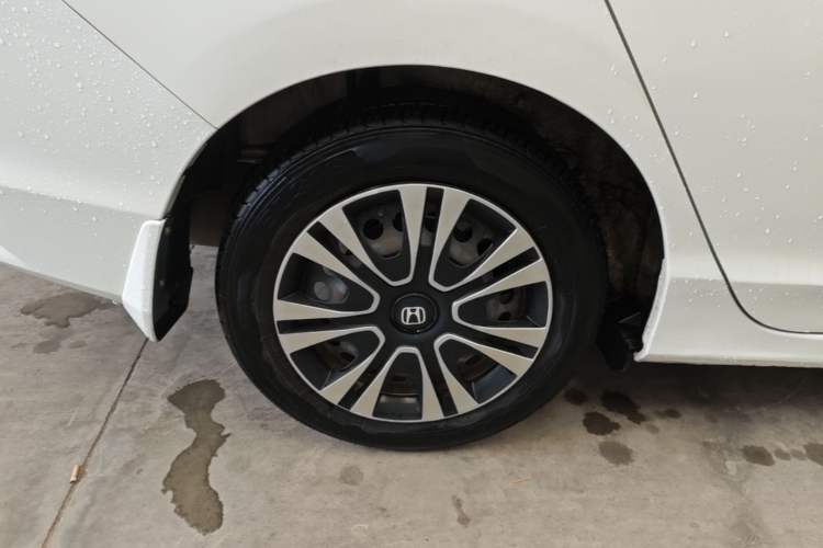 Used Honda City 2017 1.5L CVT Comfort Version Right Rear Wheel Hub