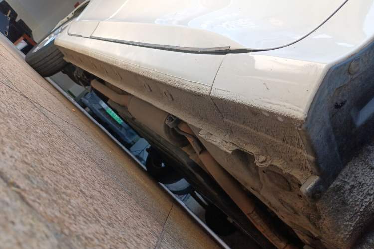 Used Honda City 2017 1.5L manual Comfort version Right Side Sill