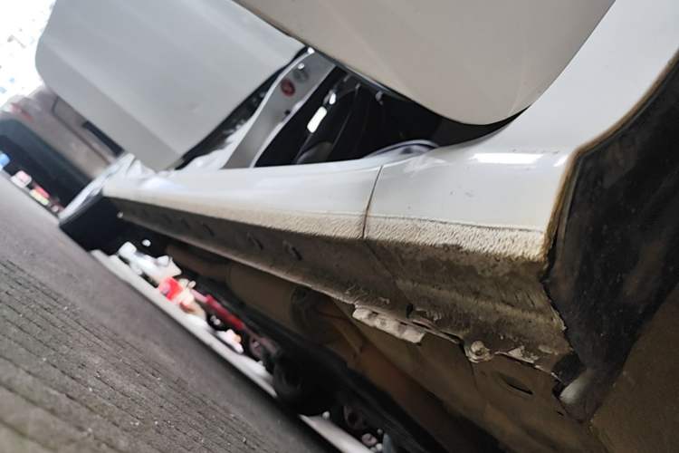 Used Honda City 2017 1.5L CVT Comfort Version Right Side Sill