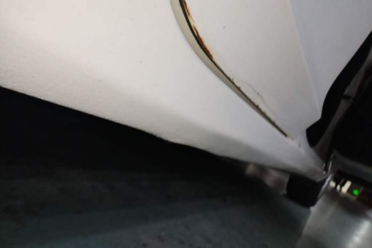 Used Honda City 2017 1.5L CVT Comfort Version Right Side Sill