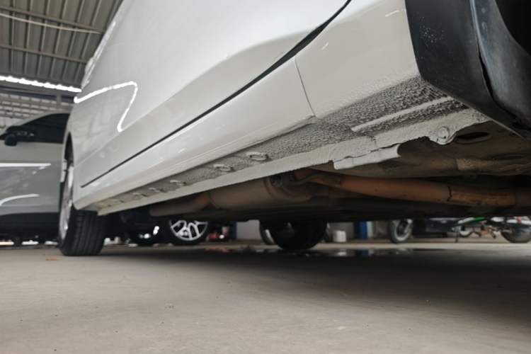 Used Honda City 2017 1.5L CVT Elite Edition Right Side Sill