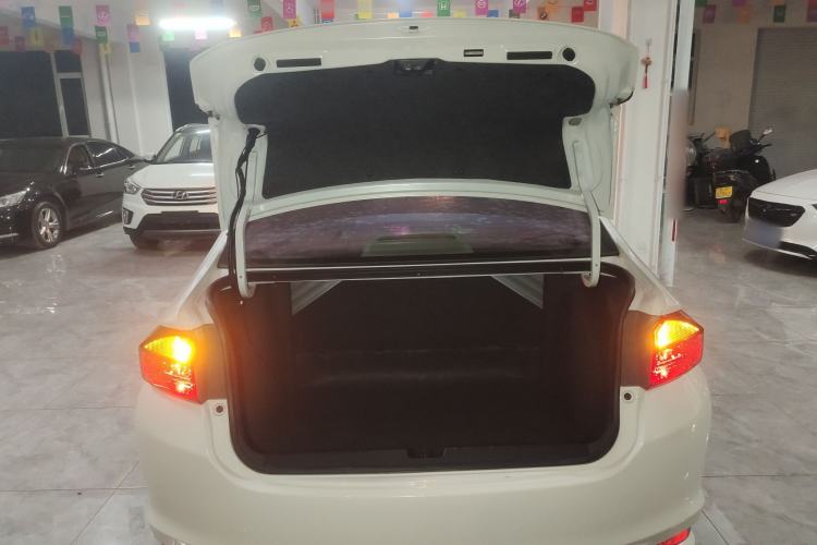 Used Honda City 2017 1.5L CVT Elite Edition Trunk