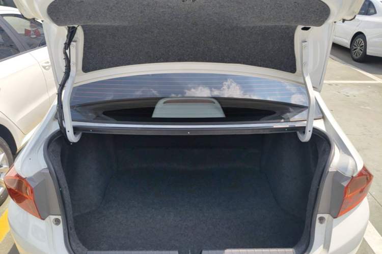 Used Honda City 2017 1.5L manual Comfort version Trunk