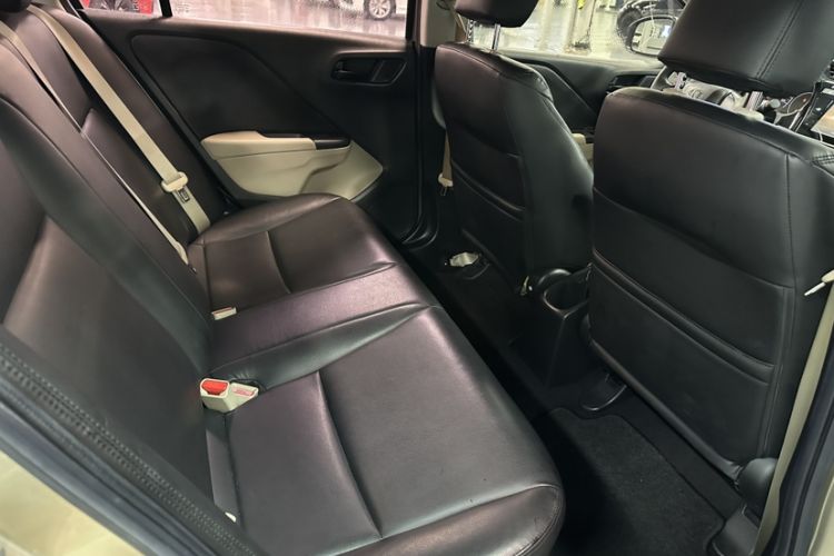 Used Honda City 2018 1.5L CVT Comfort Version Interior 5