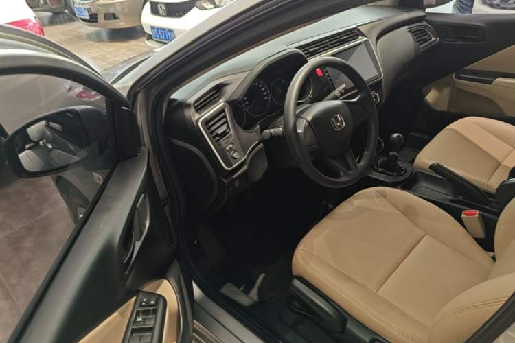 Used Honda City 2018 1.5L Manual Comfort Version Driver Seat