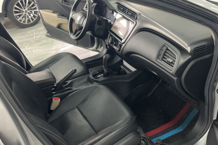 Used Honda City 2018 1.5L CVT Comfort Version Interior 4