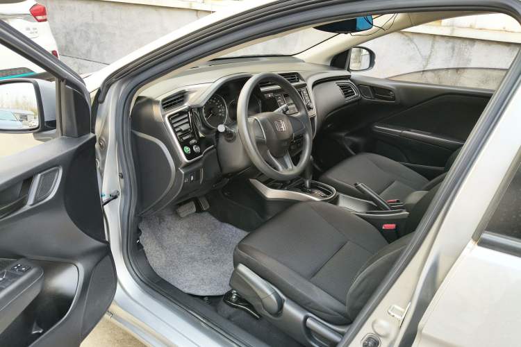 Used Honda City 2018 1.5L CVT Dynamic Pro Edition Driver Seat