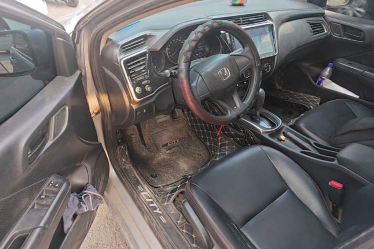 Used Honda City 2018 1.5L CVT Dynamic Pro Edition Driver Seat