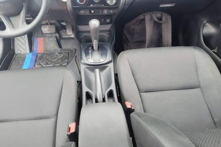 Used Honda City 2018 1.5L CVT Dynamic Edition Gear Lever