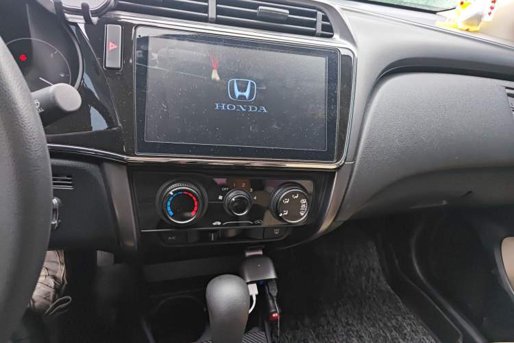 Used Honda City 2018 1.5L CVT Comfort Version Audio And AC Panel