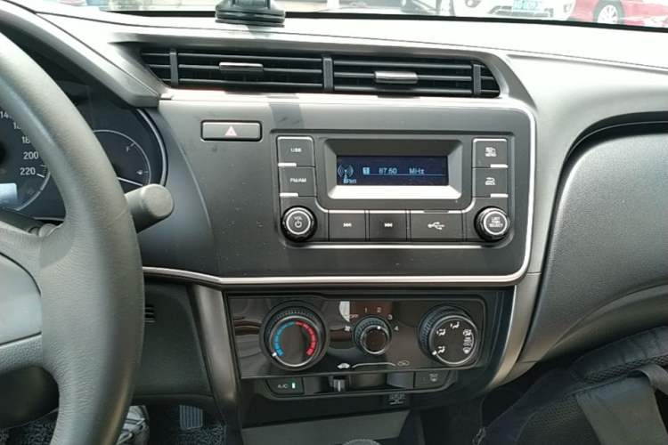 Used Honda City 2018 1.5L CVT Comfort Version Audio And AC Panel