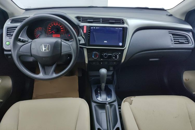 Used Honda City 2018 1.5L CVT Comfort Version Center Console