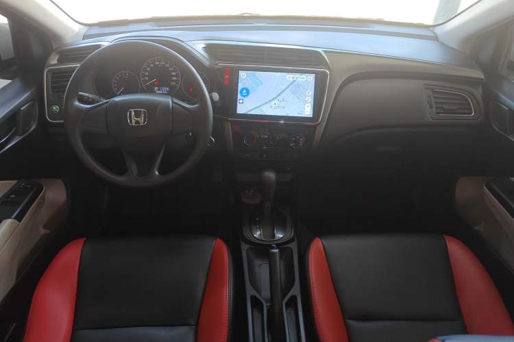 Used Honda City 2018 1.5L CVT Comfort Version Center Console