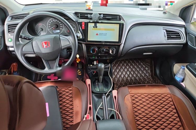 Used Honda City 2018 1.5L CVT Comfort Version Center Console
