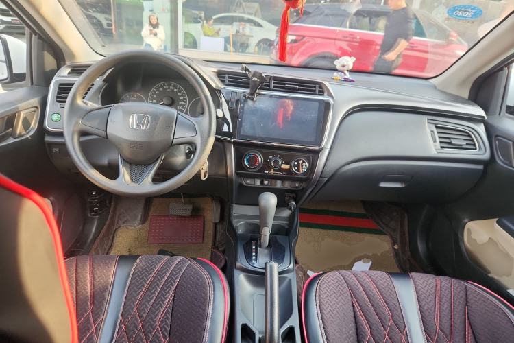 Used Honda City 2018 1.5L CVT Comfort Version Center Console