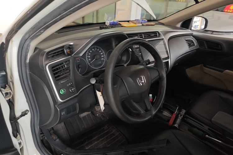 Used Honda City 2018 1.5L CVT Comfort Version Center Console