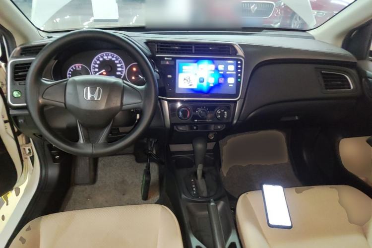 Used Honda City 2018 1.5L CVT Comfort Version Center Console