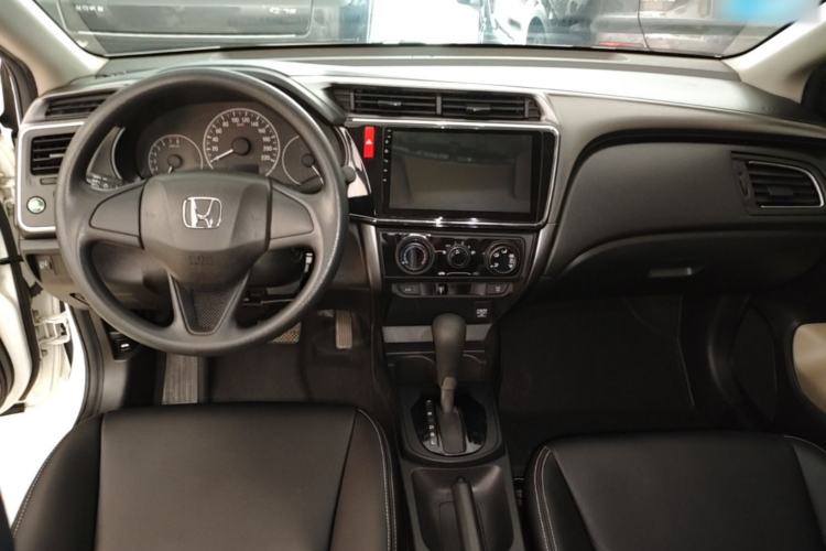 Used Honda City 2018 1.5L CVT Comfort Version Center Console