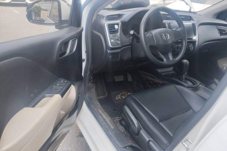 Used Honda City 2018 1.5L CVT Comfort Version Driver Seat
