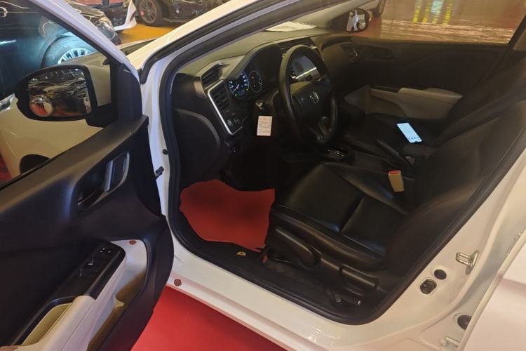 Used Honda City 2018 1.5L CVT Comfort Version Driver Seat
