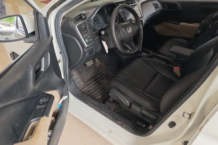 Used Honda City 2018 1.5L CVT Comfort Version Driver Seat