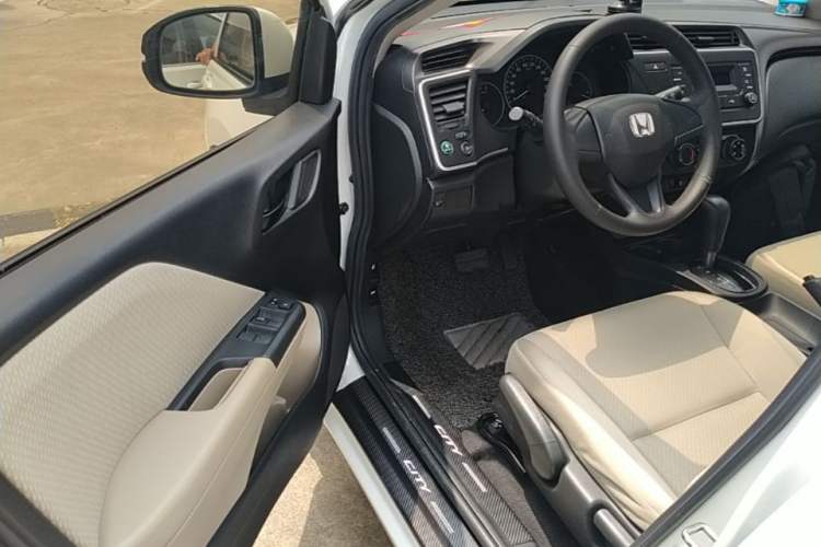 Used Honda City 2018 1.5L CVT Comfort Version Driver Seat