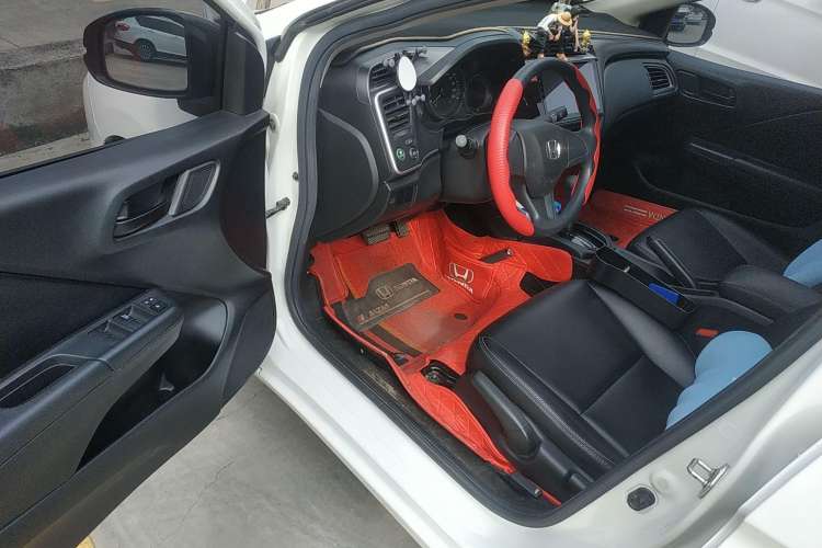 Used Honda City 2018 1.5L CVT Dynamic Edition Driver Seat