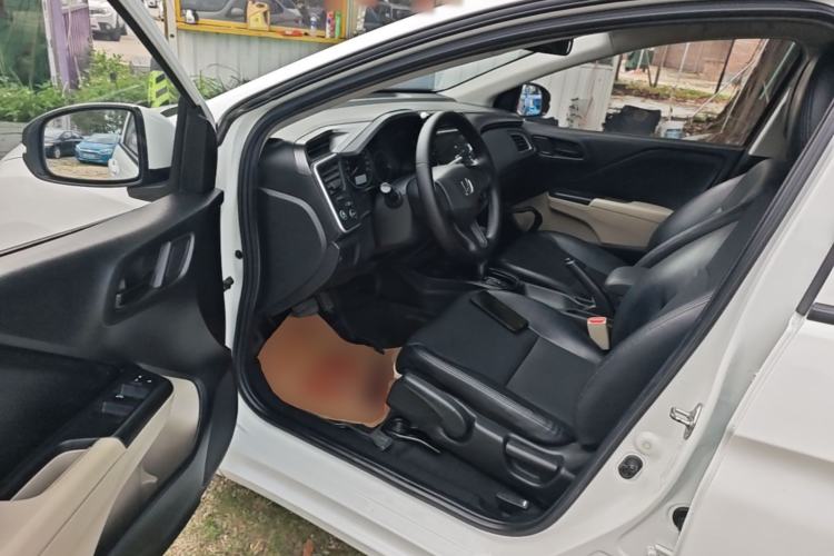 Used Honda City 2018 1.5L CVT Comfort Version Driver Seat