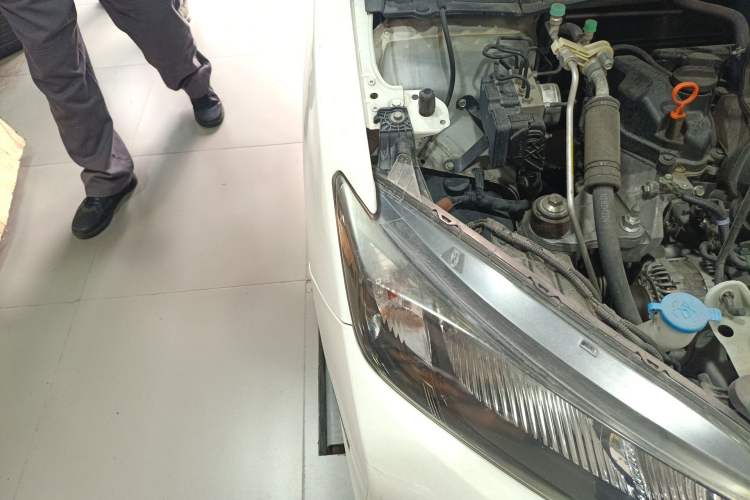 Used Honda City 2018 1.5L CVT Comfort Version Engine Bay Right