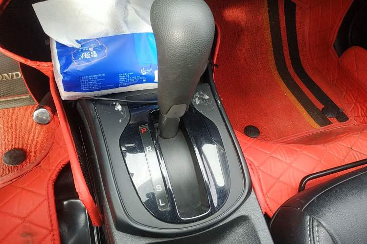 Used Honda City 2018 1.5L CVT Dynamic Edition Gear Lever