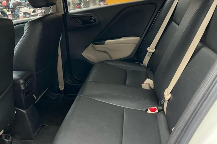 Used Honda City 2018 1.5L CVT Comfort Version Interior 3