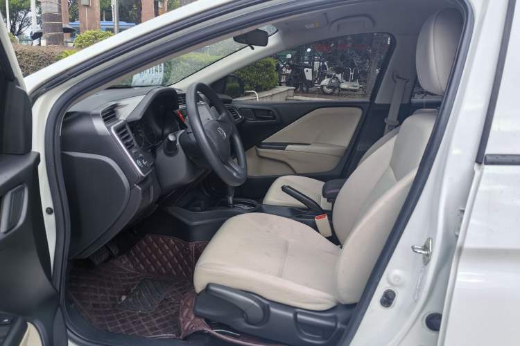 Used Honda City 2018 1.5L CVT Comfort Version Left Front Seat
