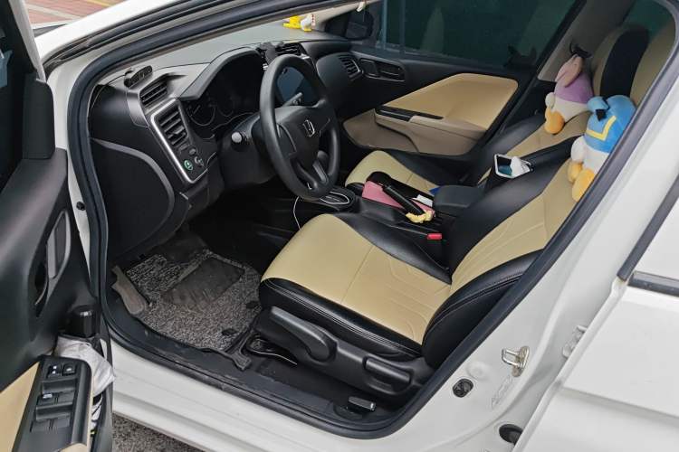 Used Honda City 2018 1.5L CVT Comfort Version Left Front Seat